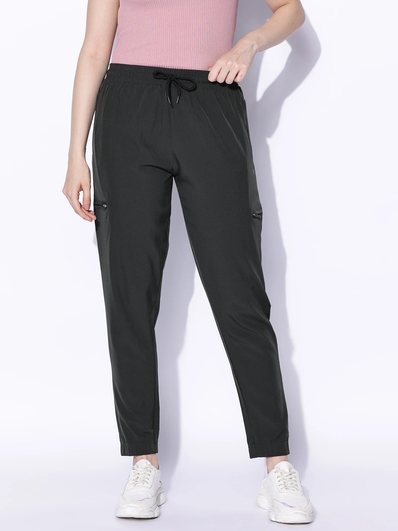 Women Travel Joggers™