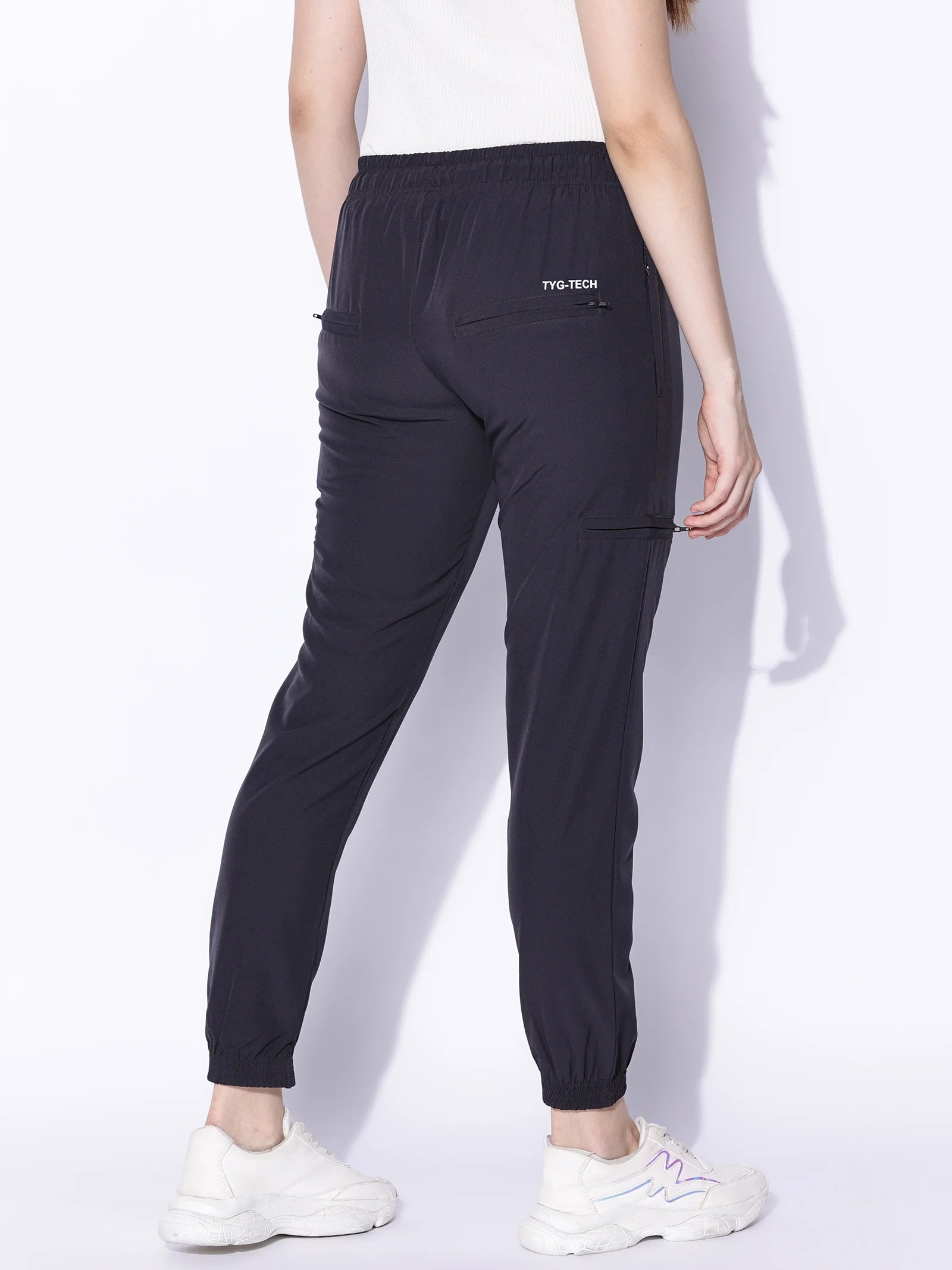 Women Travel Joggers™