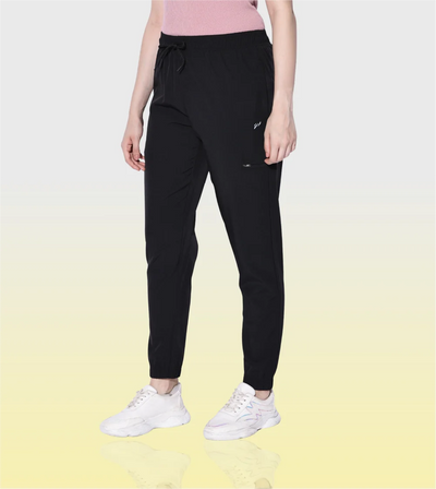 Women Travel Joggers™